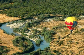  Luz en Mongolfiera sobre la Maremma Toscana 